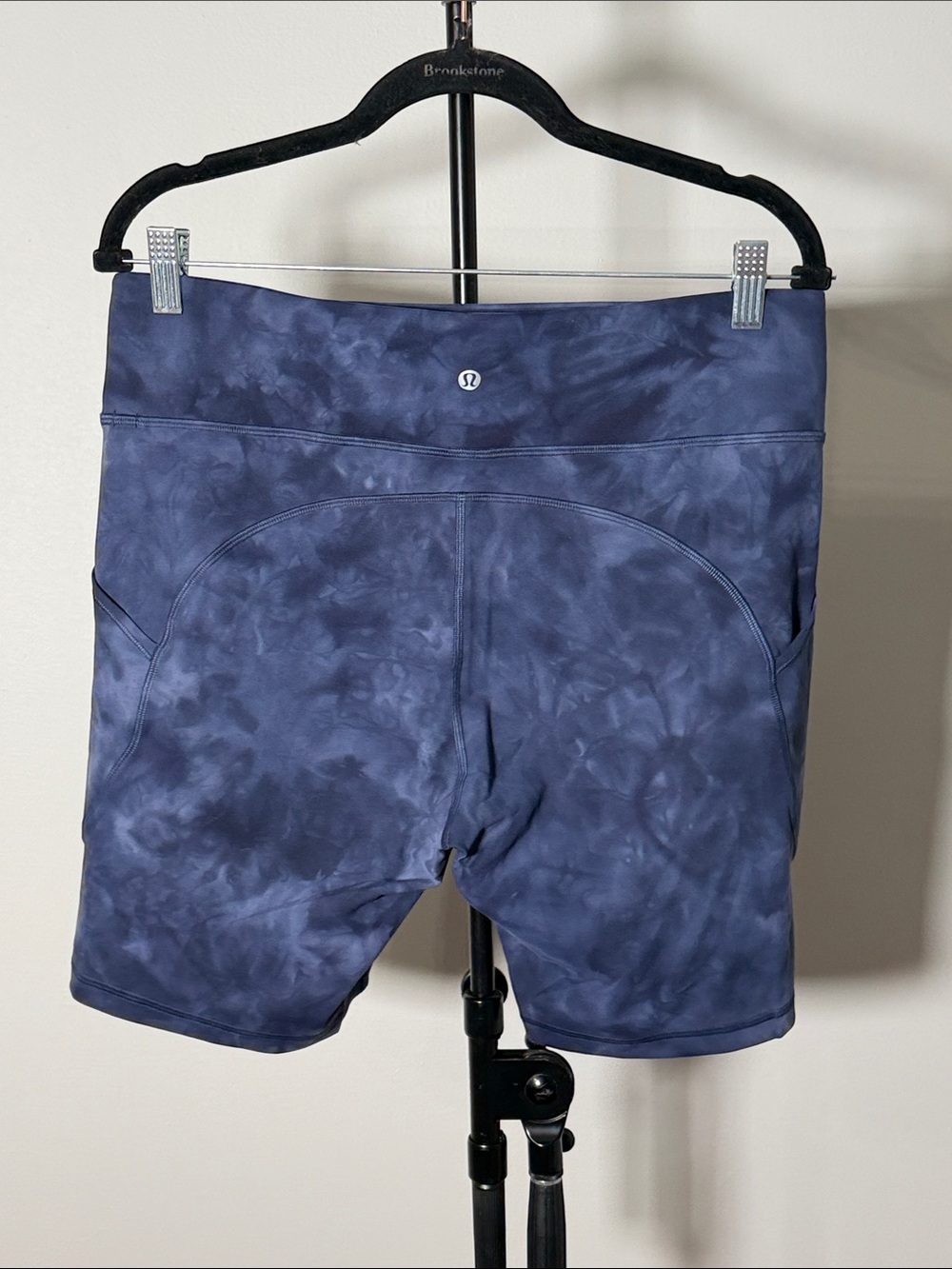 NWOT New Lululemon Invigorate High-Rise Short 8" Diamond Dye Shade - Picture 5 of 6